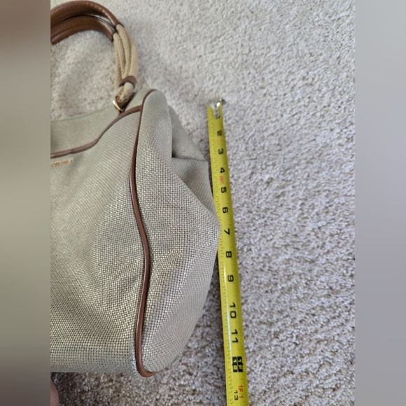 Michael Kors Large Purse Beige With Slight Shimmer Rope Handle Canvas Handbag - Picture 10 of 16